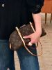 圖片 《在台現貨最低特價  最新》Louis Vuitton LV 經典老花肩背手提包