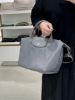 圖片 【現貨】Longchamp 加厚尼龍短柄手提包 藍灰色 S號