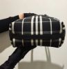 圖片 《我最便宜!全新正品》Burberry 雙面布魯姆斯伯里托特肩背包 黑色