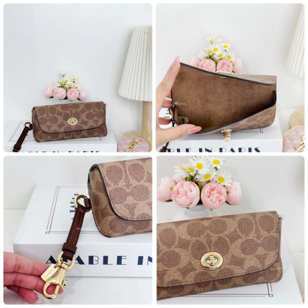 圖片 Coach 經典老花 眼鏡盒