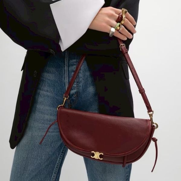 圖片 LITTLE HALFMOON SOFT TRIOMPHE IN SUPPLE SHINY LAMBSKIN