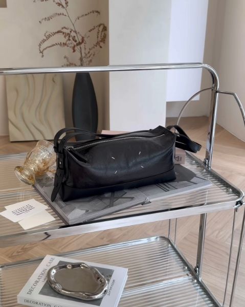 圖片 【MAISON MARGIELA】法棍腋下包 黑色