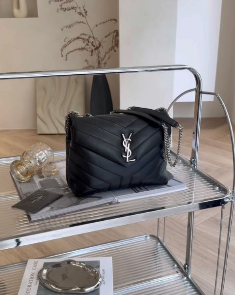 圖片 【YSL】LOULOU 方胖 小號 黑銀