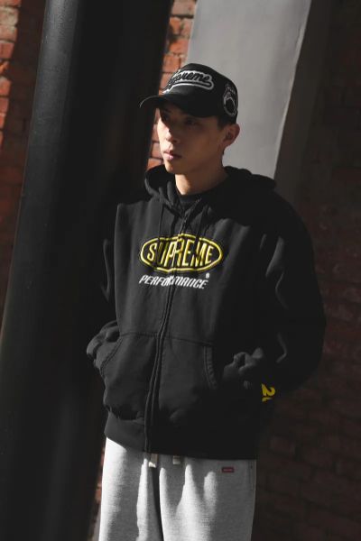  Supreme SS26 Week1 Oval Logo Zip Up Hooded Sweatshirt 