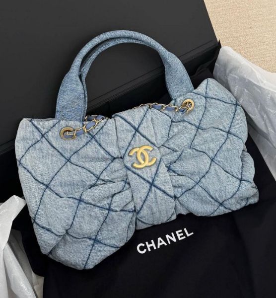 圖片 CHANEL 25K 秀款美爆中型蝴蝶結包 牛仔布 29*38*5 cm 