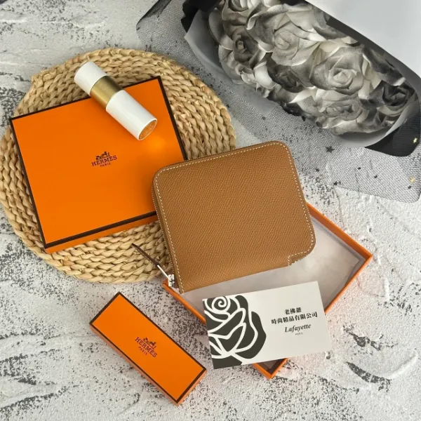 圖片 Hermès Silk In Epsom 金棕色小牛皮絲巾短夾
