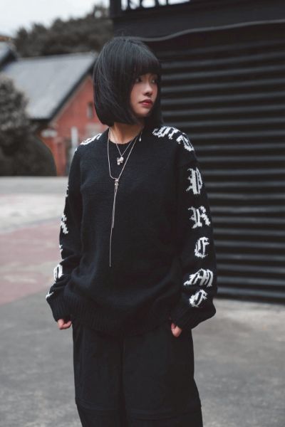 Supreme SS26 Week3 Old English Sleeves Sweater 