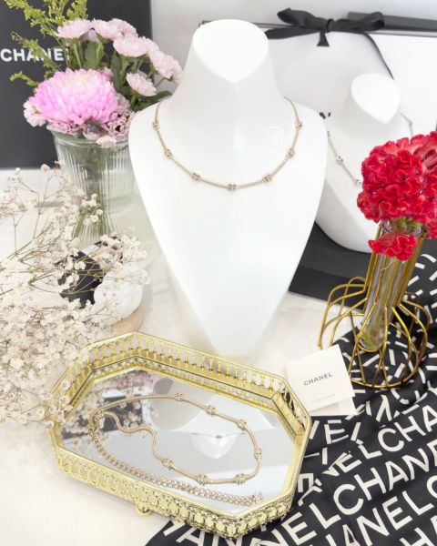 圖片 CHANEL 經典小LOGO蛇骨七花頸鍊(淡金色)