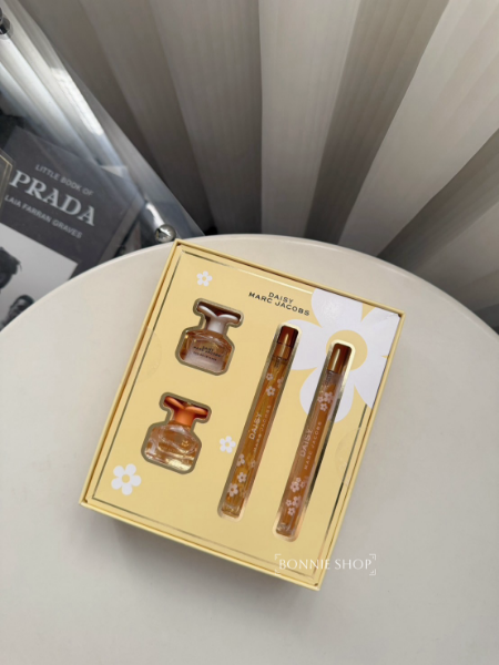 圖片 Marc Jacobs 夢幻雛菊系列香水禮盒