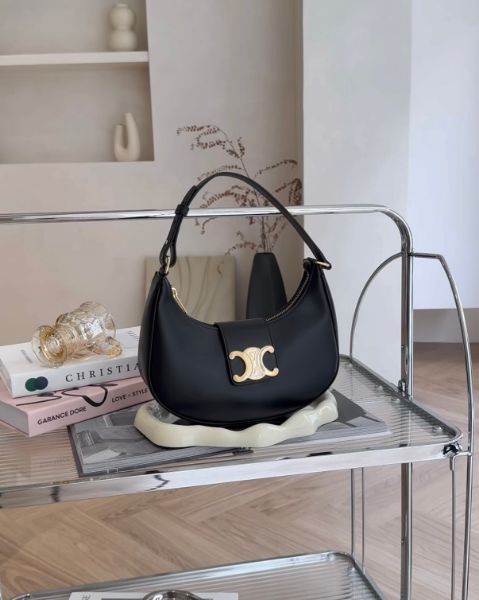 圖片 【CELINE】凱旋門掀蓋AVA腋下包 黑色