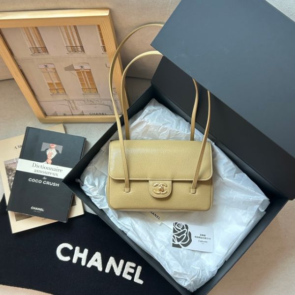 圖片 CHANEL 26S PREPPY COCO 奶茶色小型腋下包