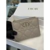 圖片 Dior 經典 大象灰 柔軟小牛皮材質 女生 對開 短夾