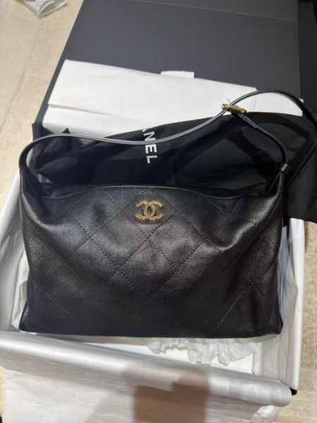 圖片 CHANEL 🖤 26P腋下包 jennie同款 性價比超高 中型 17x35x9cm 黑