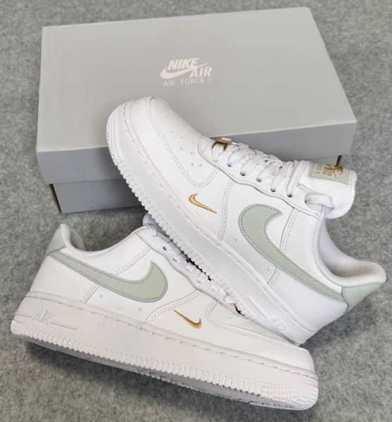 圖片 NIKE AIR FORCE 1  抹茶小金勾  女鞋 CZ0270-106