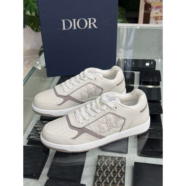 圖片 Dior 經典壓紋設計 白色搭配灰色 最新款B27 球鞋