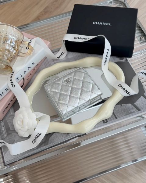 圖片 【CHANEL】荔枝L型拉鍊短夾 銀色