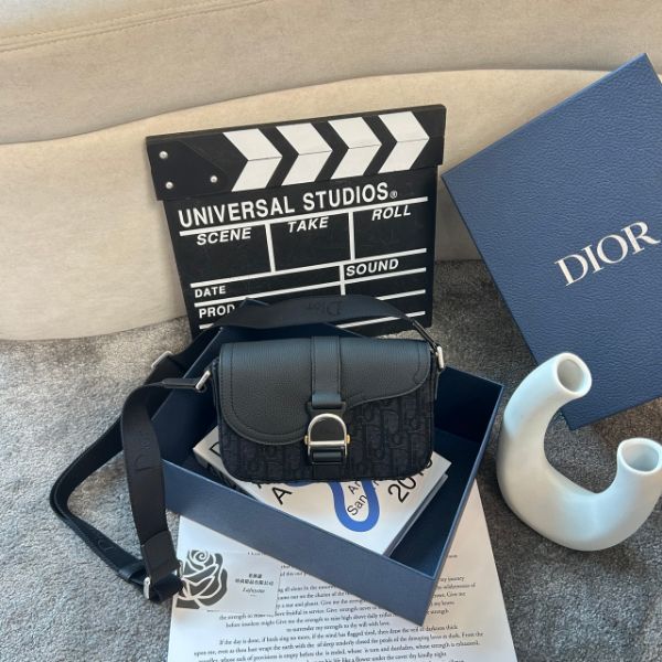 圖片 DIOR SADDLE HERITAGE 迷你黑色緹花翻蓋郵差包