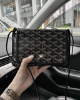 圖片 【現貨】Goyard 超級搶手 黑黑 信封包 郵差包 小包當道