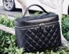 圖片 Chanel A80913 Cosmetic Pouch 小羊皮菱格紋手提化妝包 黑