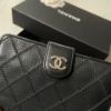 圖片 Chanel 黑銀綠外縫線絕版中夾