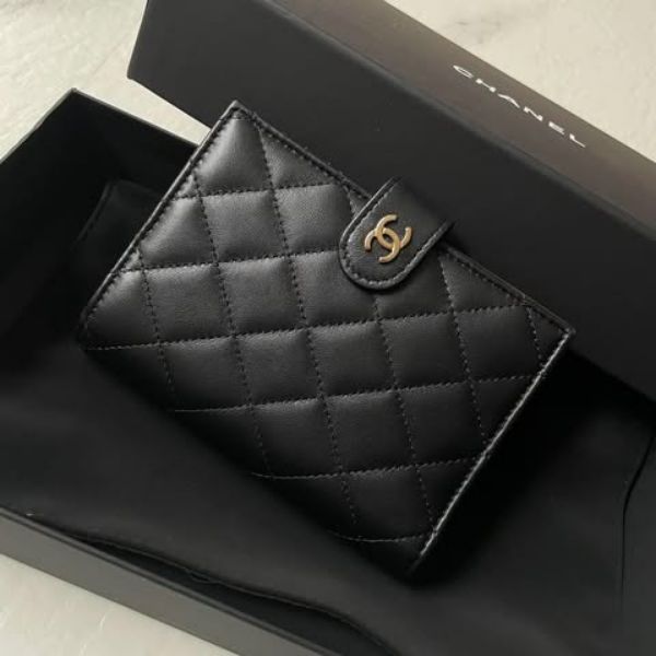 圖片 Chanel 黑金羊皮護照夾