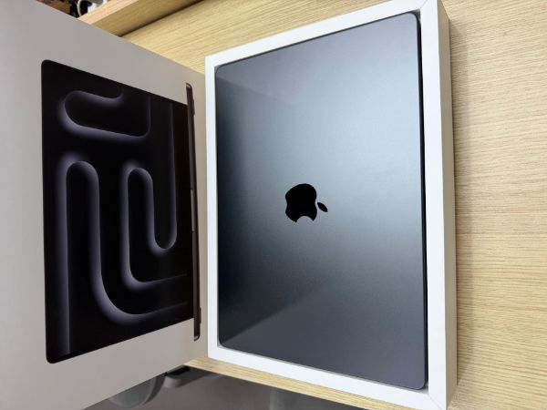 圖片 福利機 MacBook Pro 14 吋 (M5 512G) 黑 