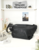 圖片 Vivienne Westwood 浮雕Logo Hobo包(預購)
