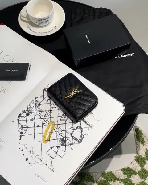 圖片 【YSL】粒面ㄇ字拉鍊對開短夾 黑金