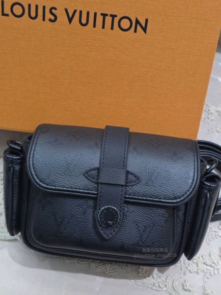 圖片 Louis Vuitton Cargo M26726｜LV 黑色老花斜背包