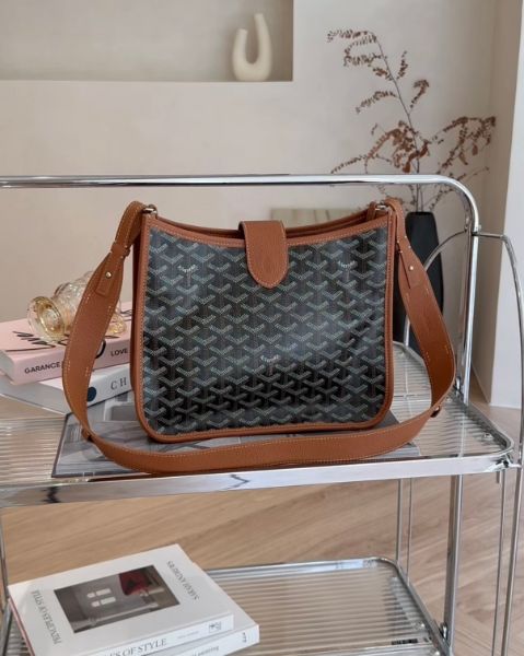 圖片 【GOYARD】MUSETTE 肩背包 黑棕