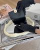 圖片 【LOEWE】卵石紋小牛皮按扣三折短夾 黑金
