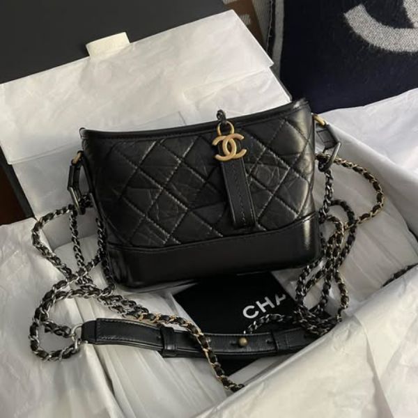 圖片 Chanel 黑金牛皮流浪包