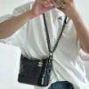 圖片 Chanel 黑金牛皮流浪包