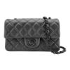 圖片 Chanel 展示品 So Black 黑雙C菱格粒紋羊皮斜背包-20cm(A69900-黑)