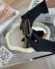 圖片 【LOEWE】卵石紋小牛皮按扣三折短夾 灰褐色