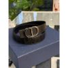 圖片 Dior 經典 CD 銀頭logo設計 搭配皮革 男生皮帶