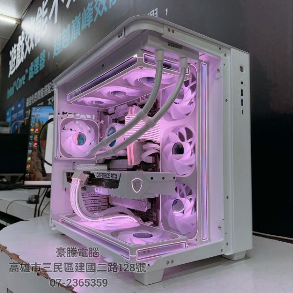 圖片 小金虎5號機 二手整新機 INTEL I7-13700K 獨顯 RTX5070TI 白魔龍 全白海景遊戲主機