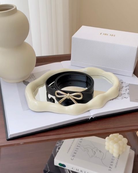 圖片 【DIOR】蝴蝶結皮帶 黑金