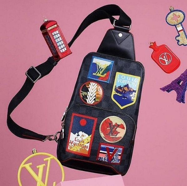圖片 LV N44055 AVENUE SLING 限定版徽章斜背包