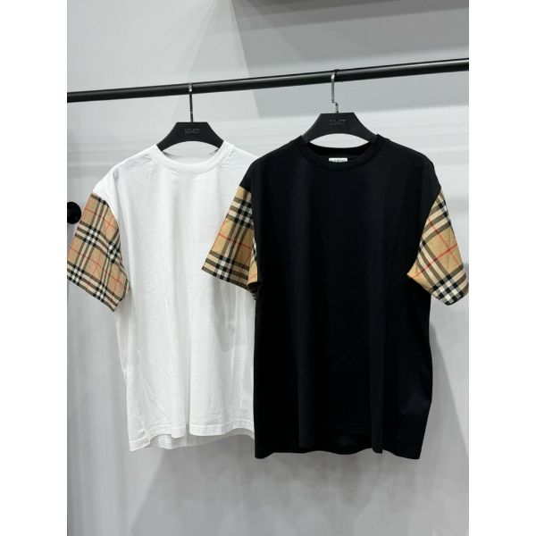 圖片 Burberry 經典 手臂格紋設計 黑 白二色 短袖T恤上衣