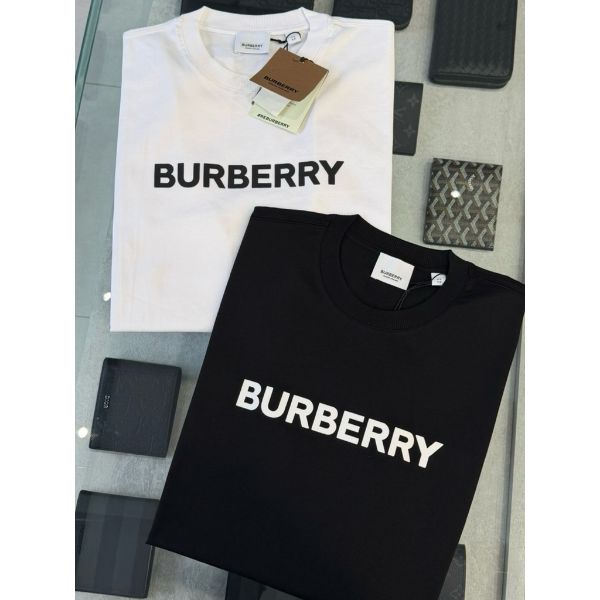 圖片 Burberry 經典 字母logo設計 黑 白二色 短袖T恤上衣
