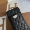 圖片 Chanel 黑金荔枝boy手機扁夾