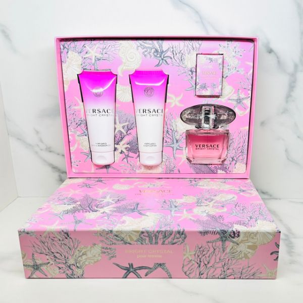 圖片 VERSACE 香戀水晶淡香水禮盒(淡香水90ML+香體乳液100ML+香浴凝露100ML+小香5ML)