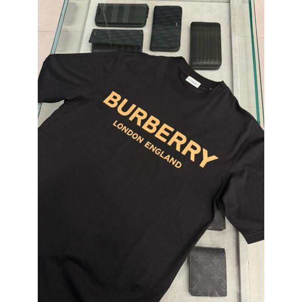 圖片 Burberry 經典 卡其配色字母設計 黑色 短袖T恤上衣
