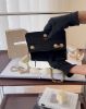 圖片 【CHANEL】金柱調節扣手機包 黑金
