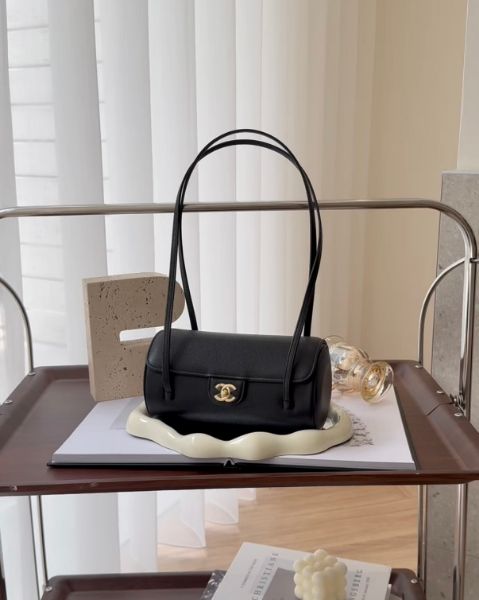 圖片 【CHANEL】PREPPY 圓筒包 黑金