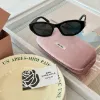 圖片 MIUMIU A03SF 黑色不規則墨鏡