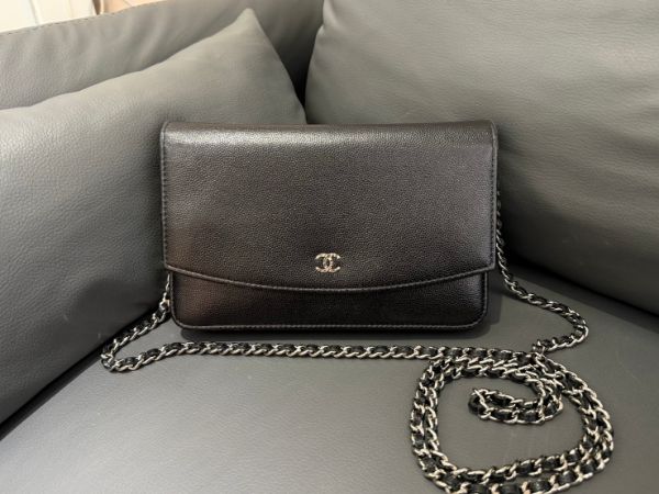圖片 Chanel 雙C 銀扣 黑色魚子醬牛皮 WOC