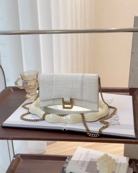 圖片 【BALENCIAGA】鱷魚紋沙漏包 WOC 白色