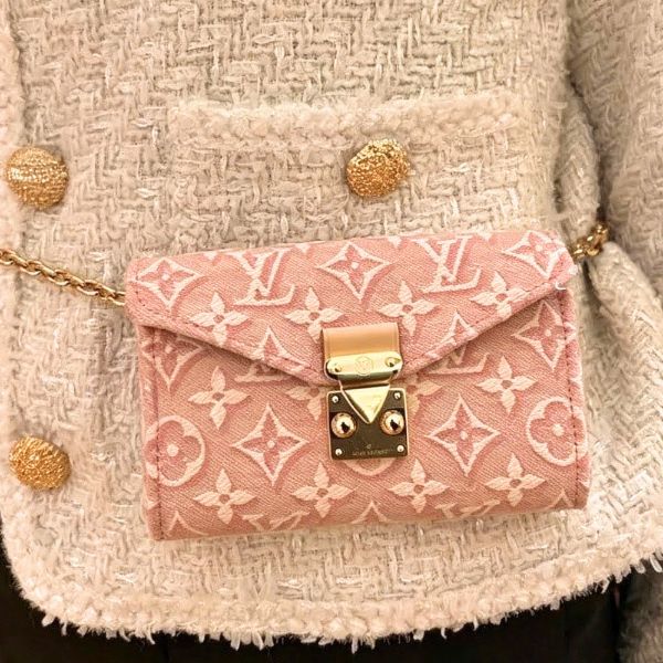 圖片 《在台現貨最低特價  最新》Louis Vuitton LV Monogram圖案提花鏈帶腰包 多用途包 腰帶